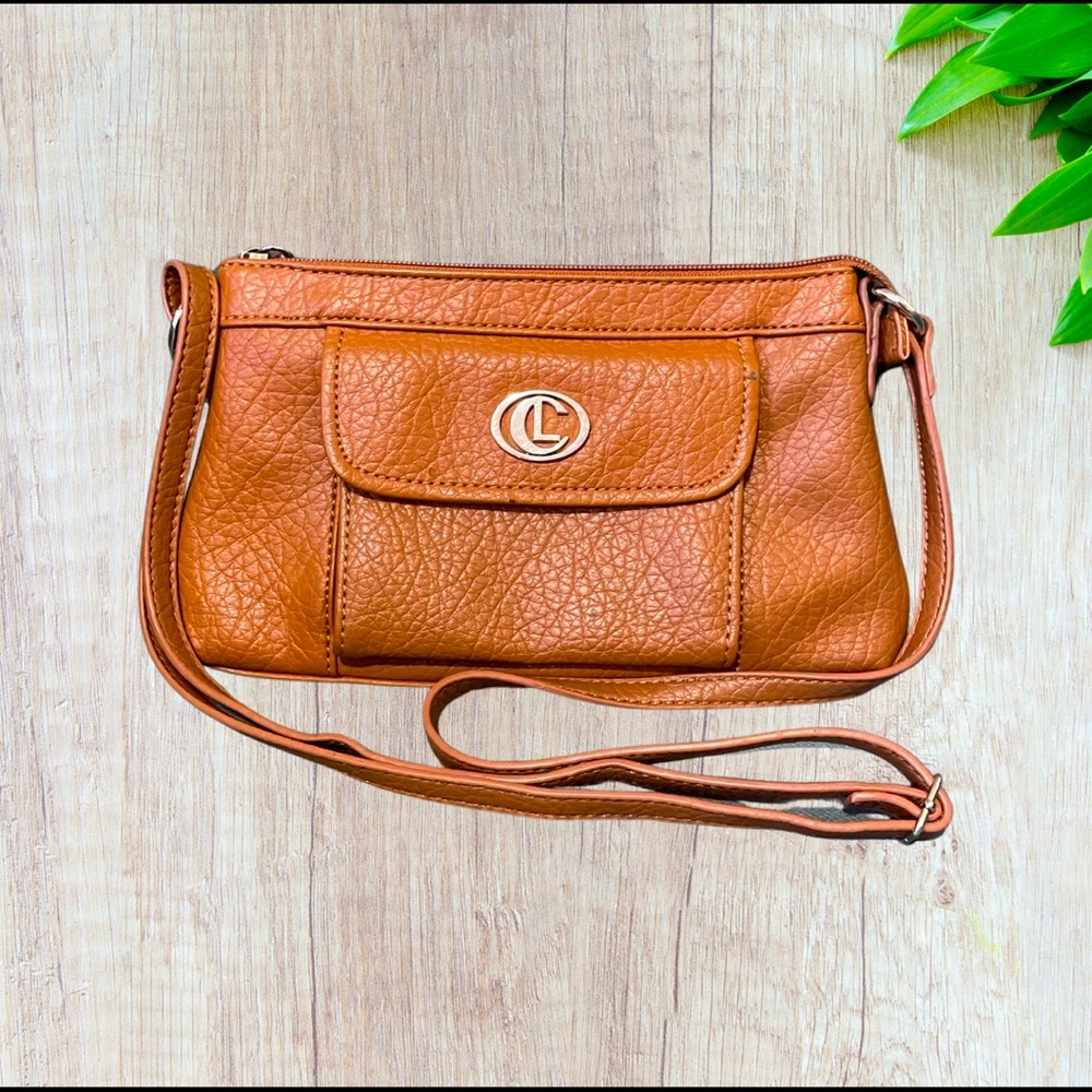 🔴 Liz Claiborne Classic Crossbody Purse